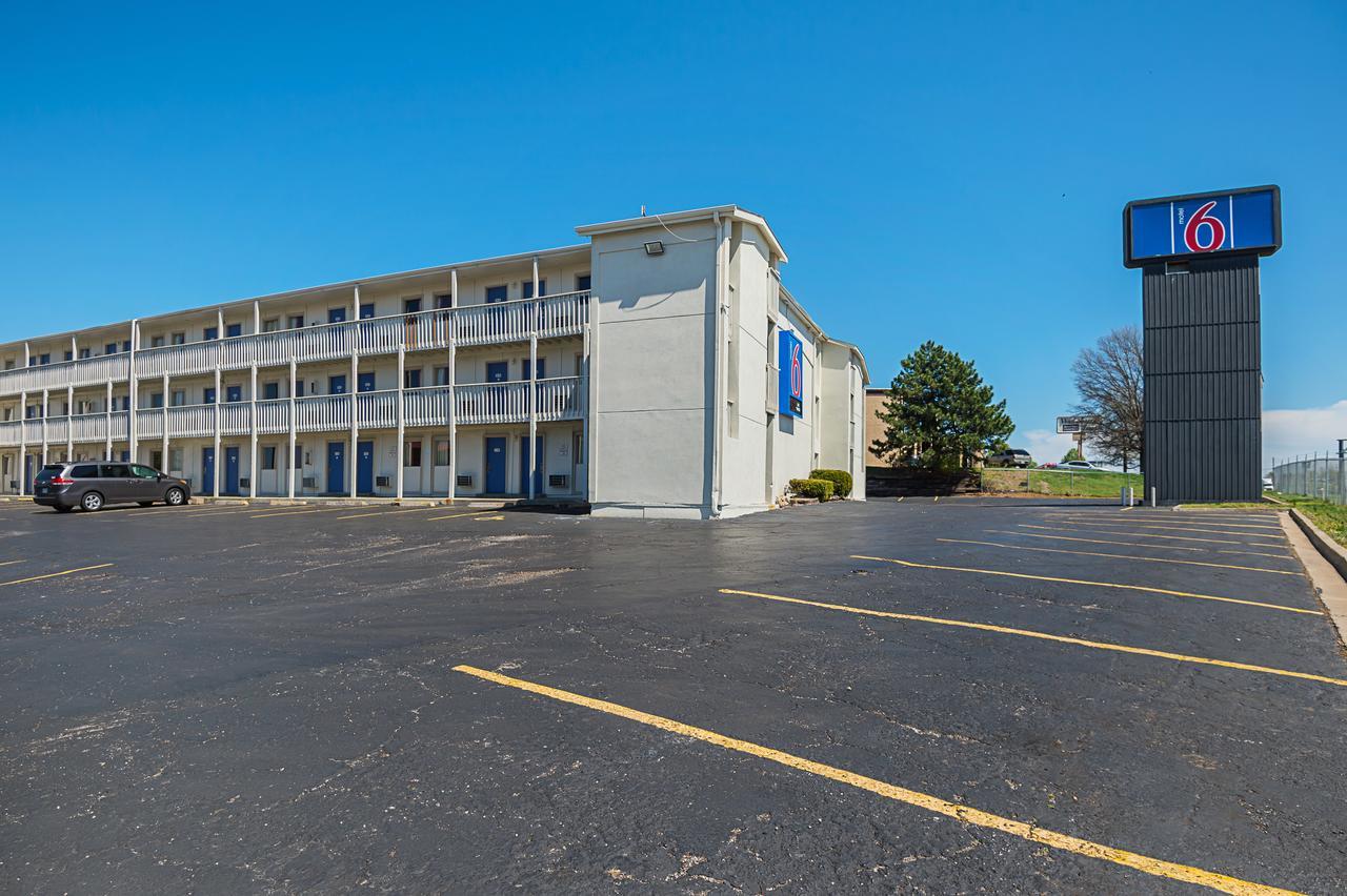 Motel 6-Blue Springs, Mo Ngoại thất bức ảnh
