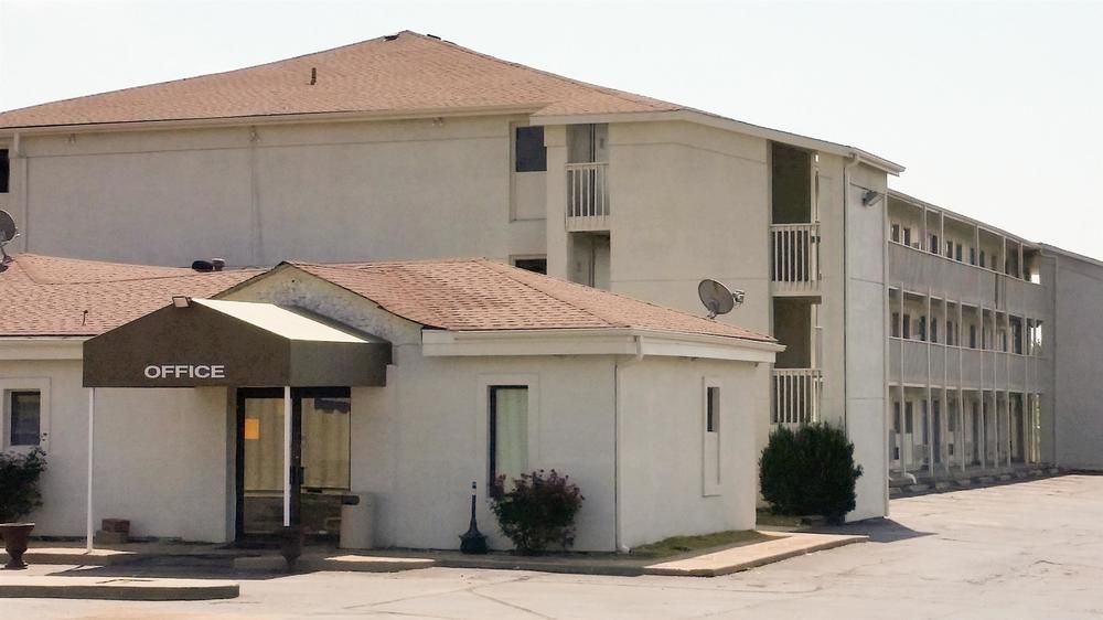Motel 6-Blue Springs, Mo Ngoại thất bức ảnh