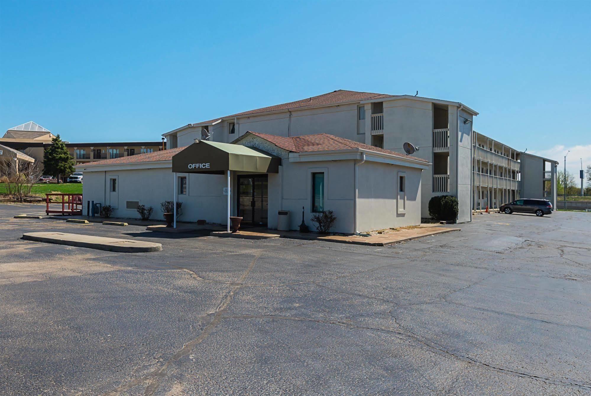 Motel 6-Blue Springs, Mo Ngoại thất bức ảnh