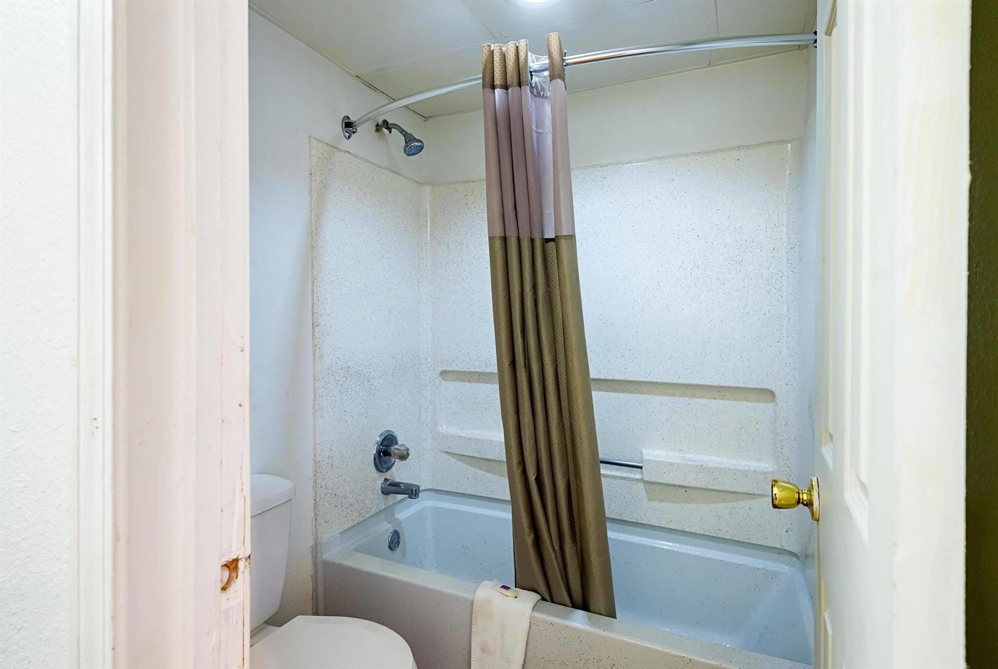 Motel 6-Blue Springs, Mo Ngoại thất bức ảnh
