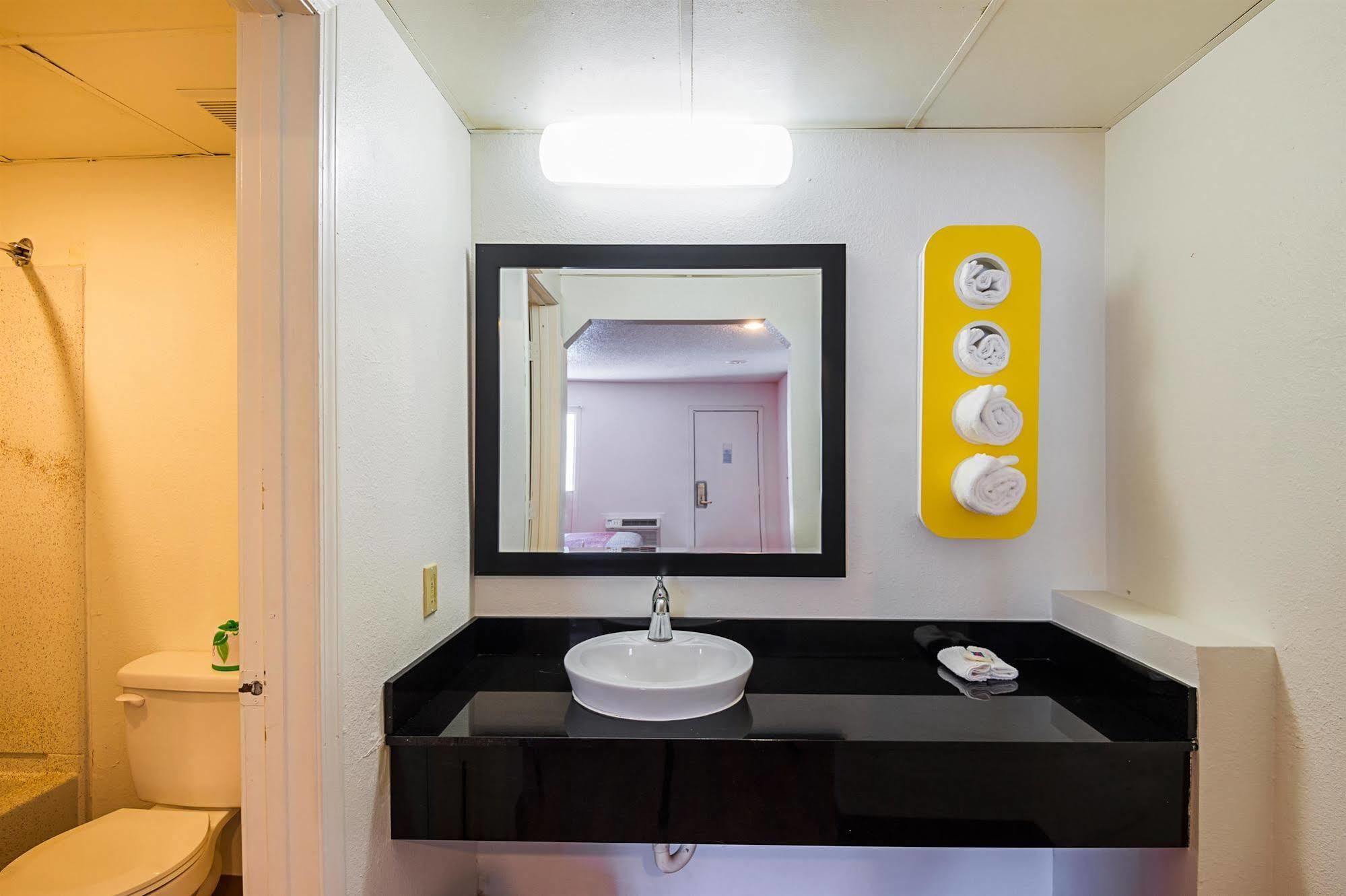 Motel 6-Blue Springs, Mo Ngoại thất bức ảnh